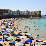 Ordinanza balneare 2026, la Puglia fissa regole e calendario della stagione