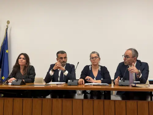 Puglia, conferenza stampa su “Mare democratico” in Regione
