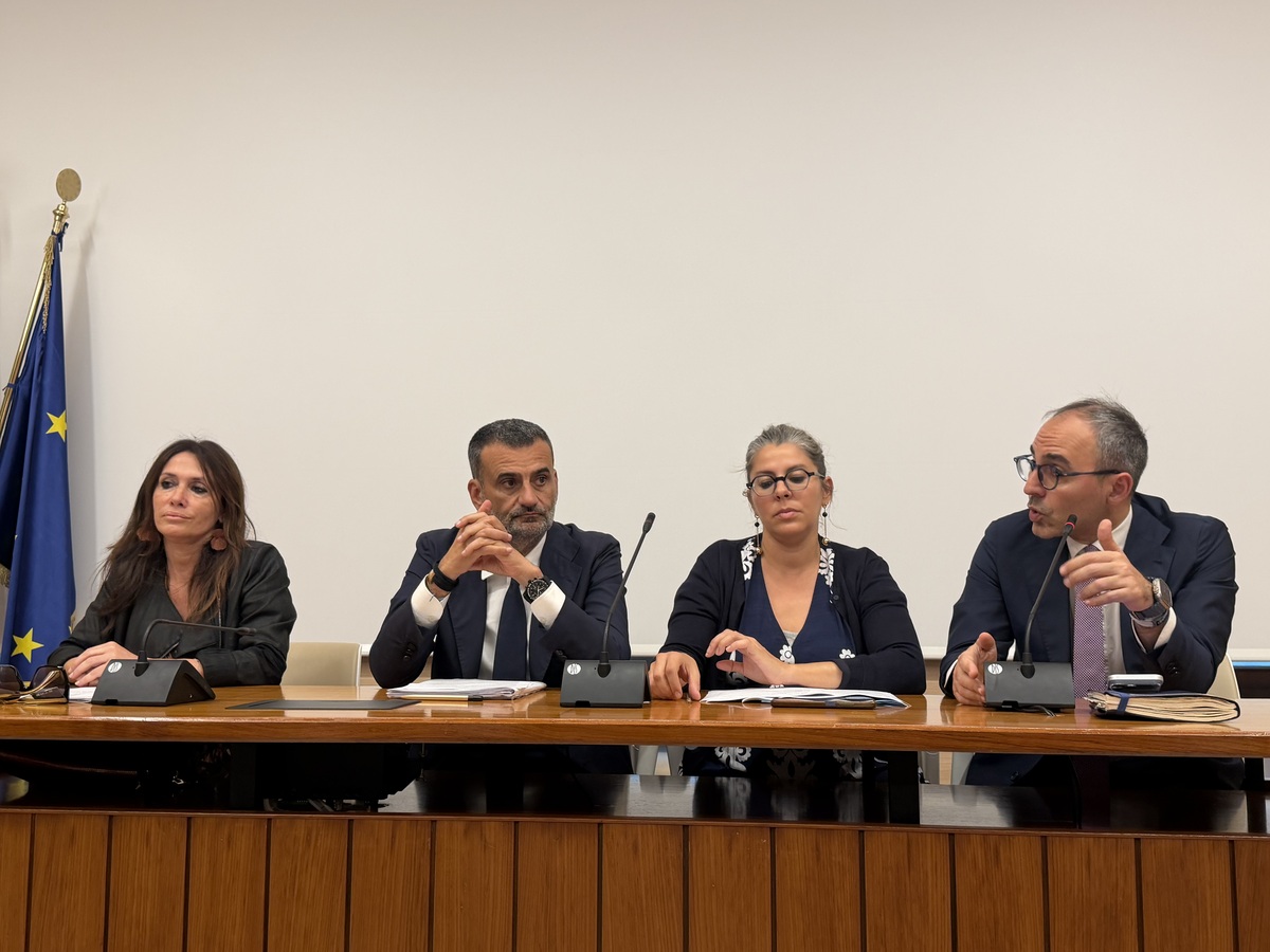 Puglia, conferenza stampa su “Mare democratico” in Regione